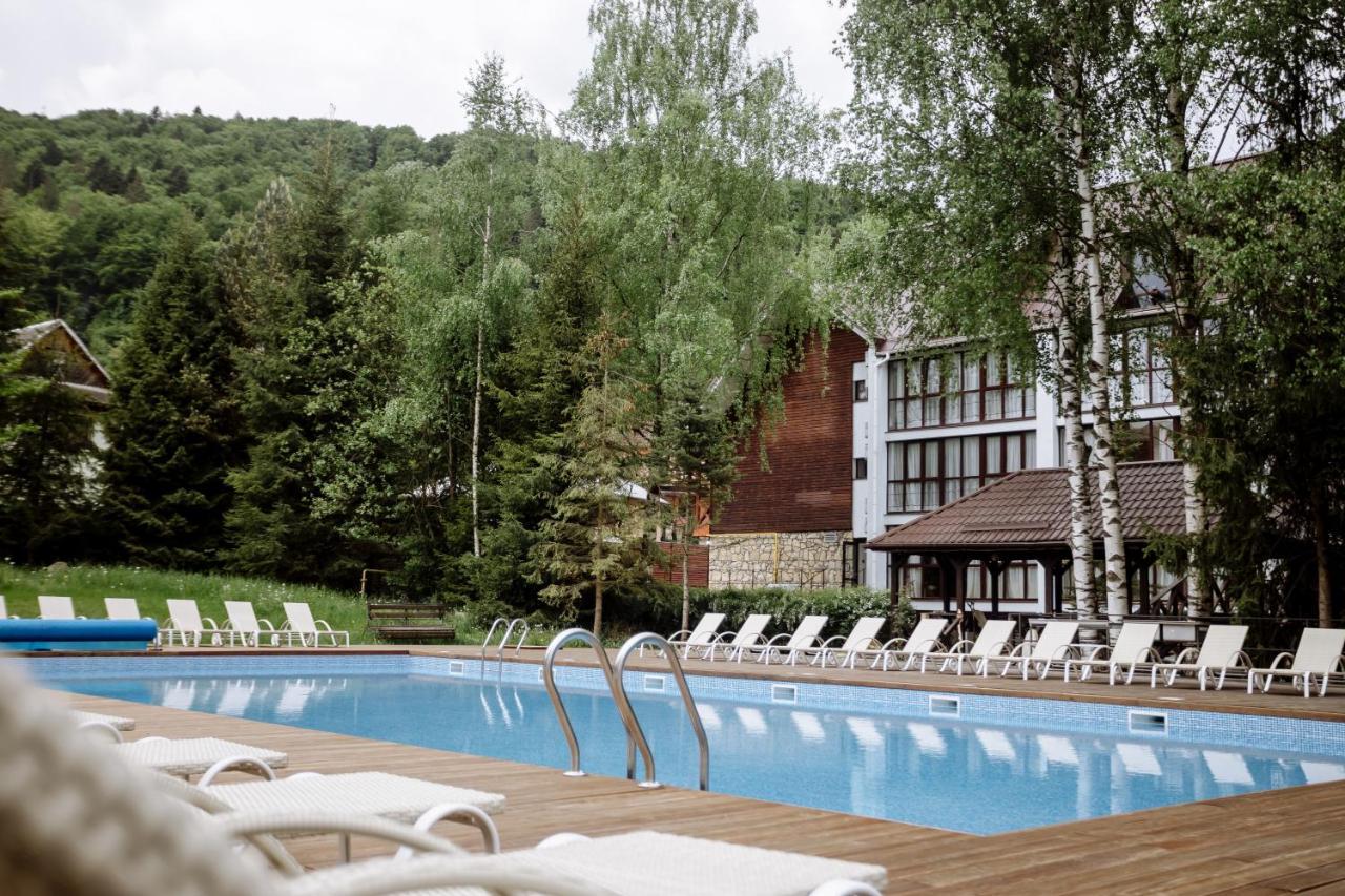 Yaremche Club Hotel מראה חיצוני תמונה
