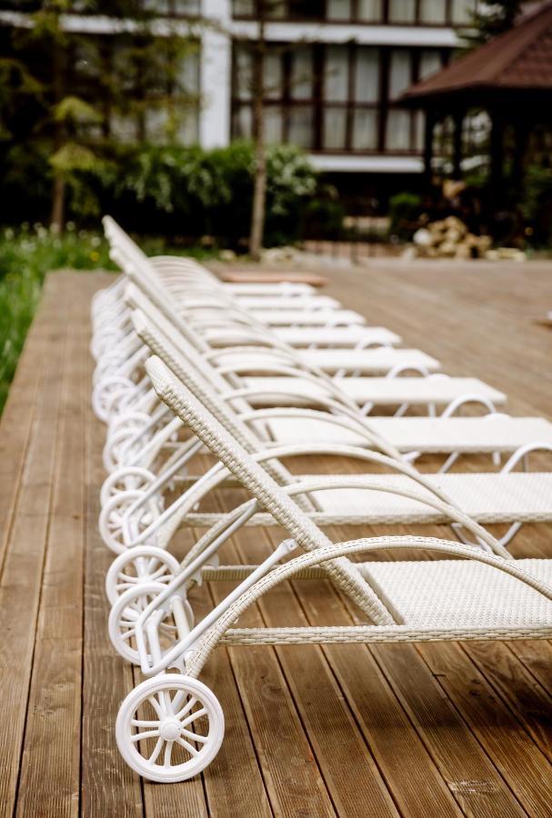 Yaremche Club Hotel מראה חיצוני תמונה