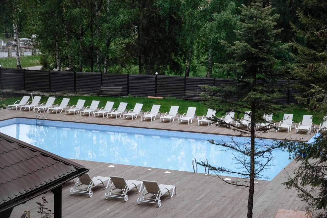 Yaremche Club Hotel מראה חיצוני תמונה