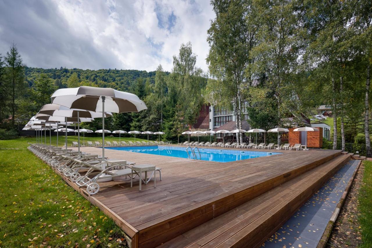 Yaremche Club Hotel מראה חיצוני תמונה