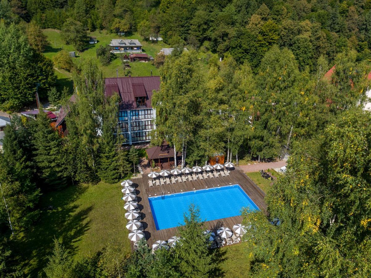 Yaremche Club Hotel מראה חיצוני תמונה