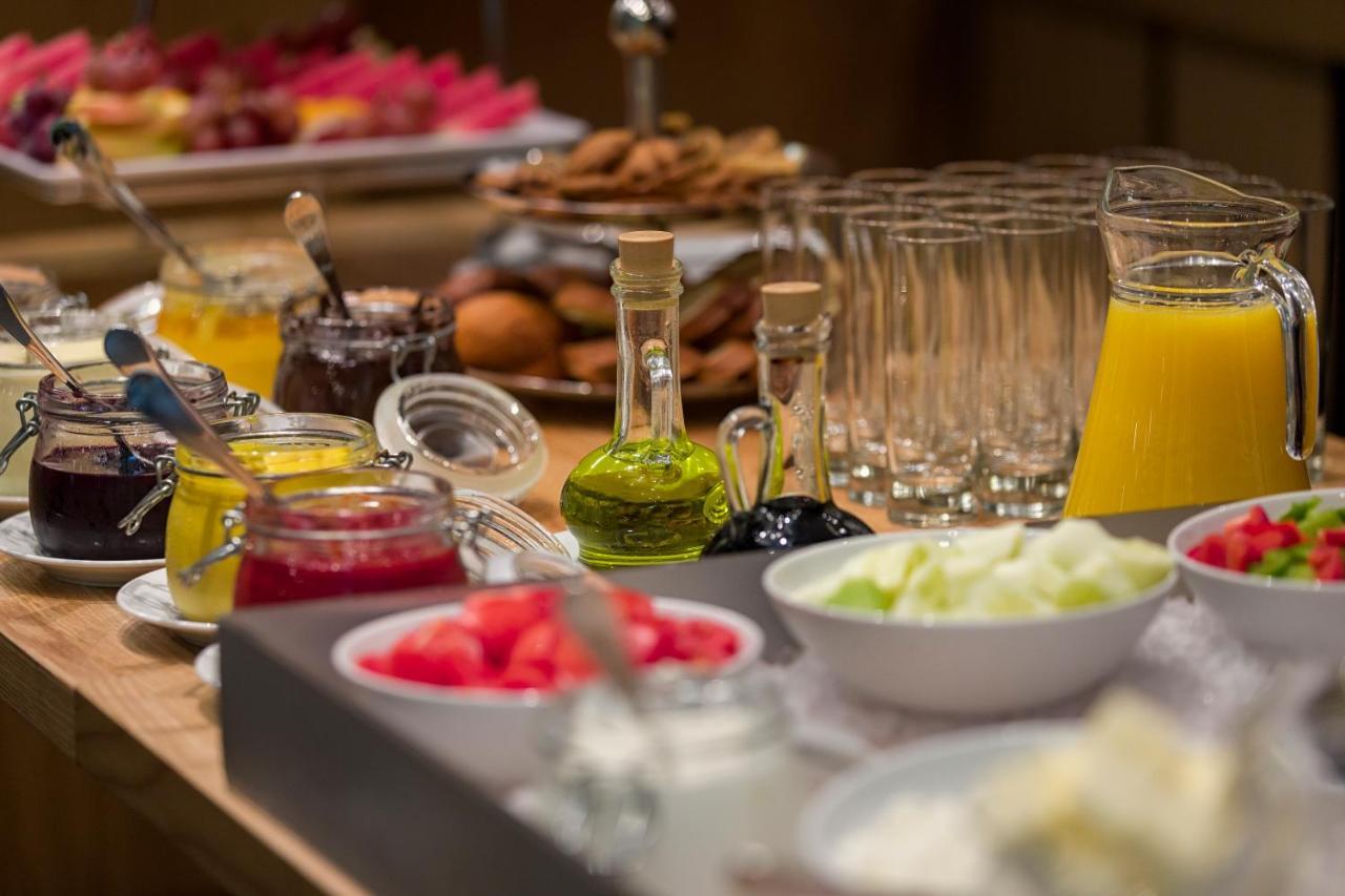 Yaremche Club Hotel מראה חיצוני תמונה