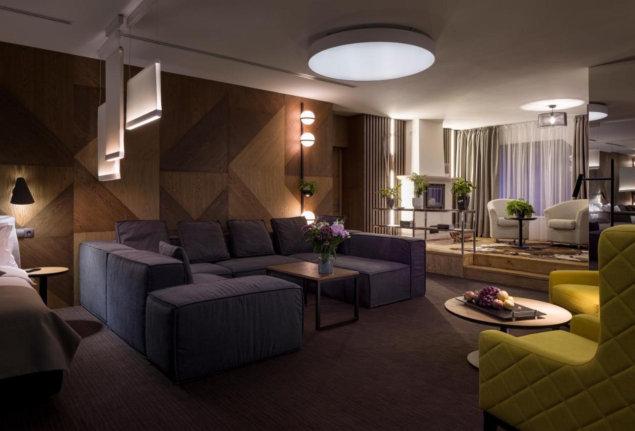 Yaremche Club Hotel מראה חיצוני תמונה