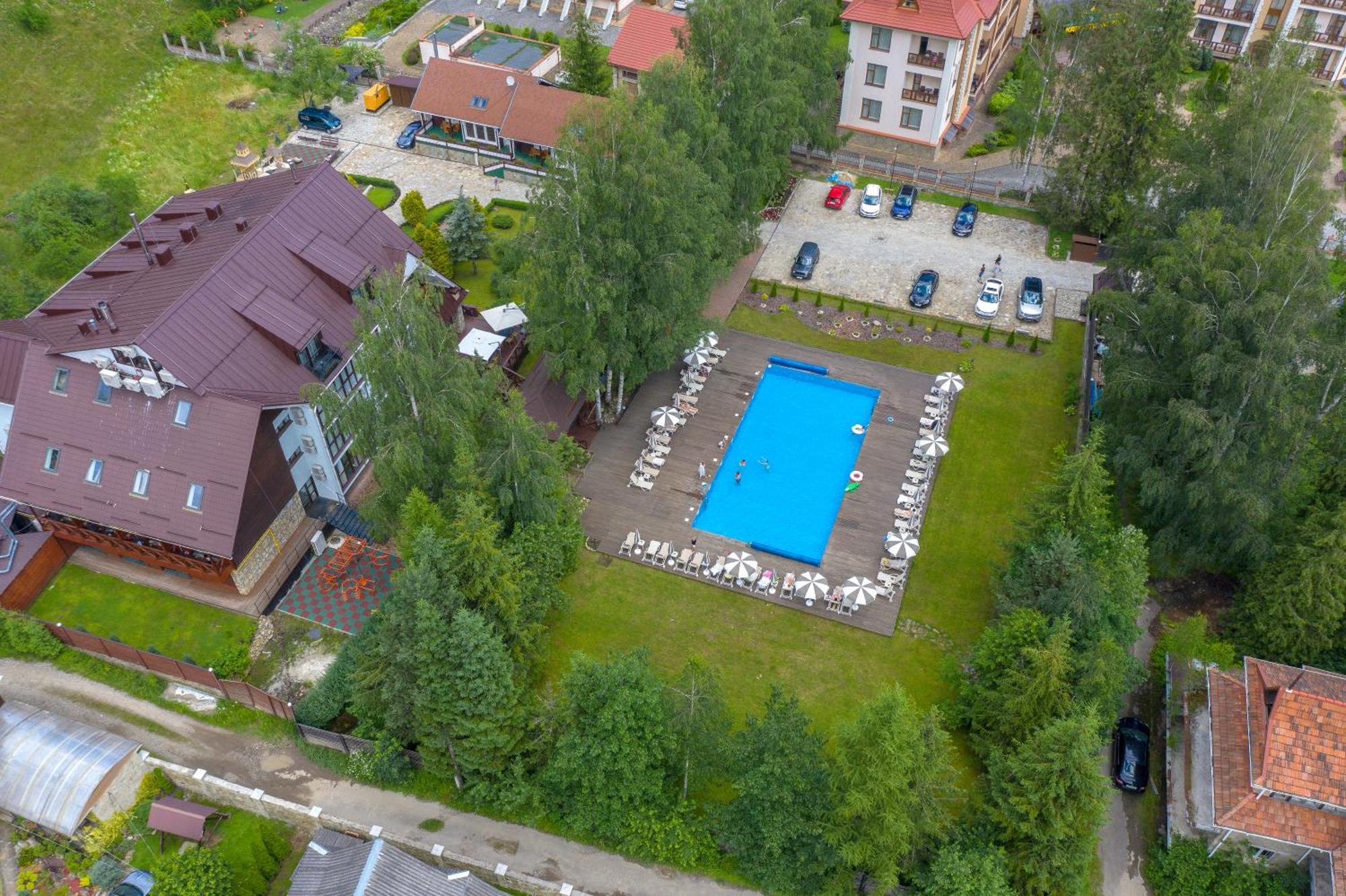 Yaremche Club Hotel מראה חיצוני תמונה