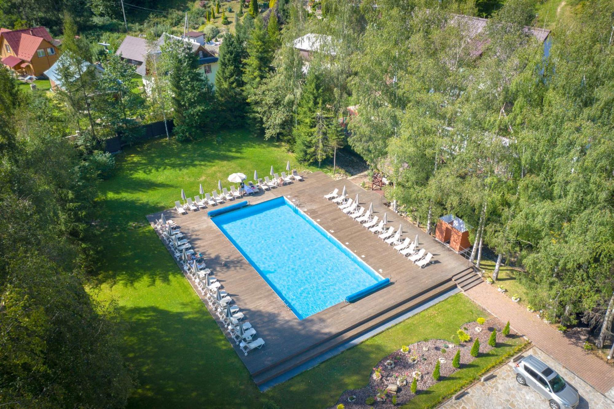 Yaremche Club Hotel מראה חיצוני תמונה