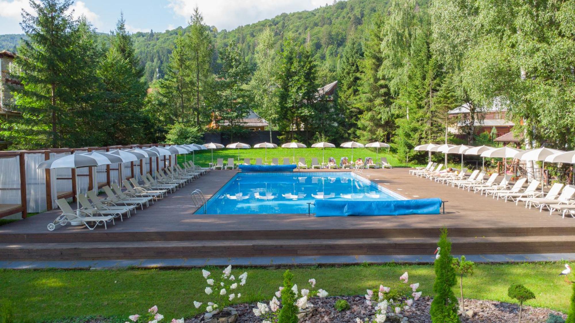 Yaremche Club Hotel מראה חיצוני תמונה